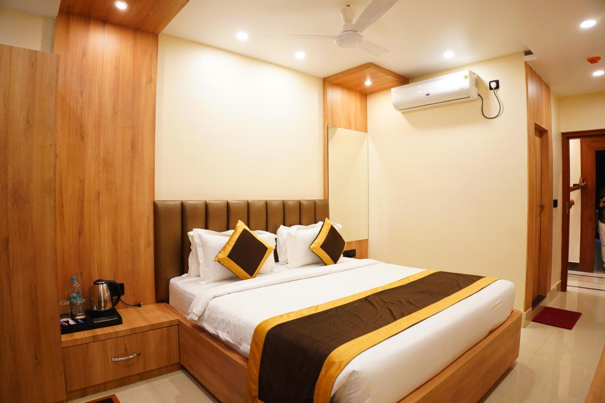 Hotel The Marutinandan Grand Deoghar Exterior foto